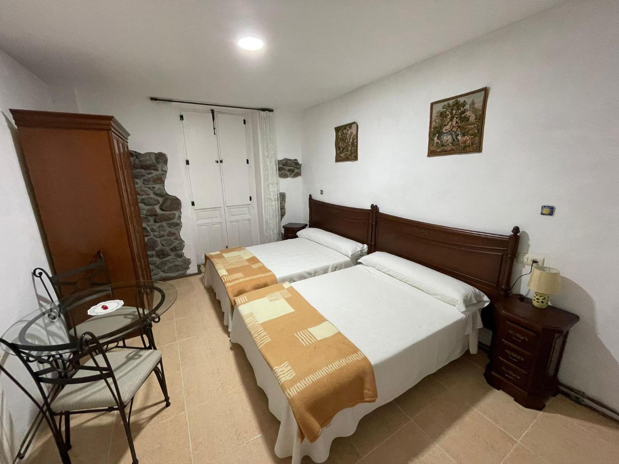 Hotel El Nuevo Semellon Aceptamos Mascotas 티네오 외부 사진